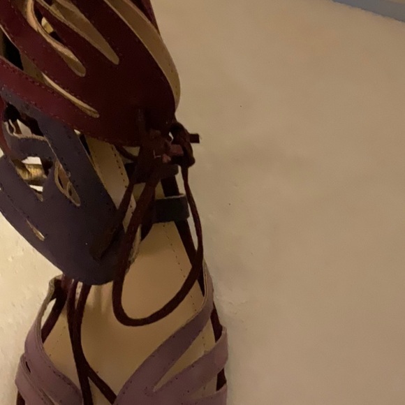 Charming Charlie Red and Pink Heels Strappy Elegant Design - Picture 4 of 9